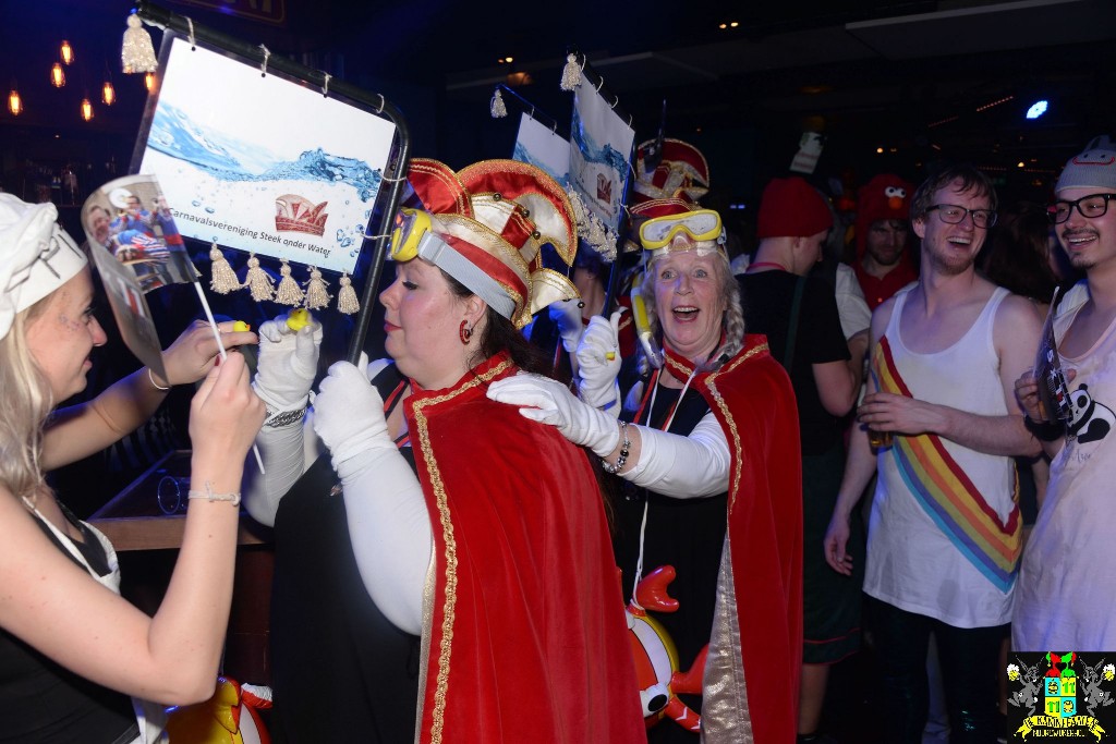 ../Images/H2O feest, onder water 071.jpg